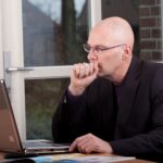 Investeren in je eigen zaak of in de beurs? (Tom Lassing)
